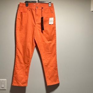 DG2 Diane Gilman size 12Tall jeans, bright orange! Perfect for a trip!
